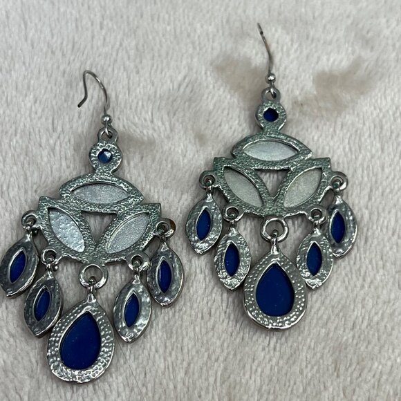 Chandelier Earrings Blue Iridescent Rhinestone Peacock Silver Tone Dangle Boho - Picture 6 of 7